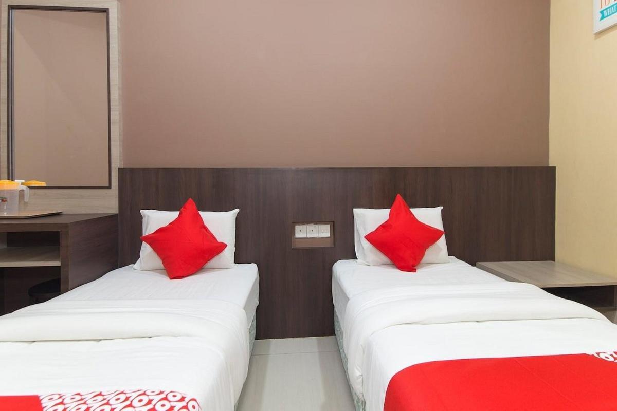 Silibin Times Inn Hotel Іпох Екстер'єр фото