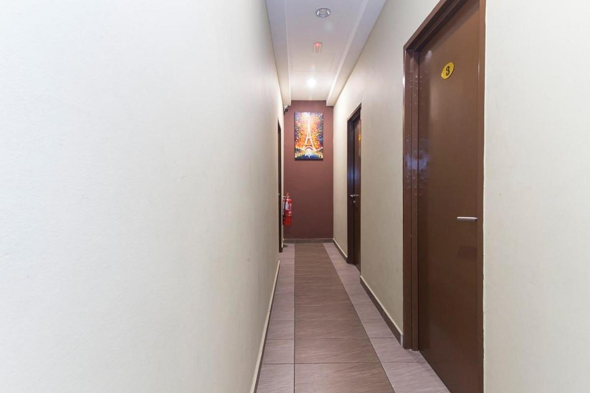 Silibin Times Inn Hotel Іпох Екстер'єр фото